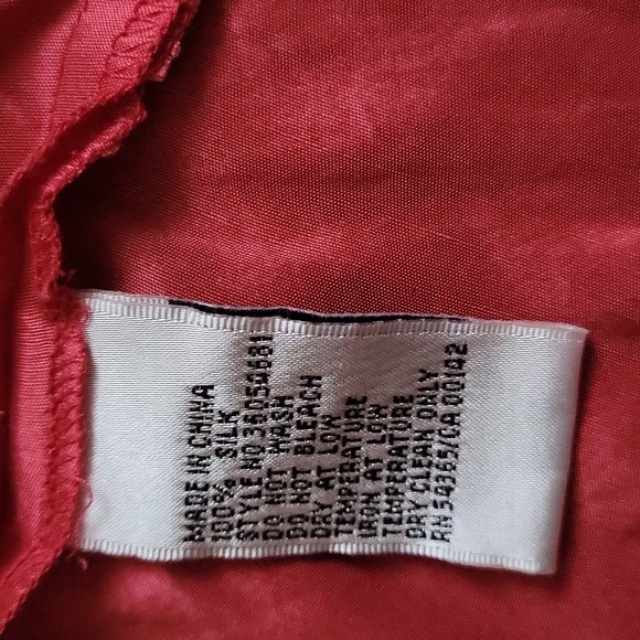 100% Silk Blouse Size. M - Picture 9 of 12